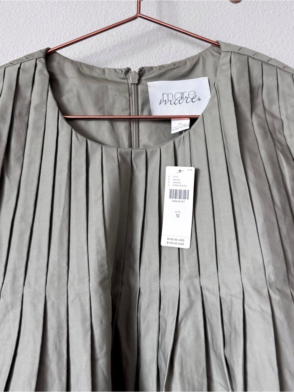 Mare Mare Pleated Structured Swing Tank Top in Sage - Picture 4 of 11